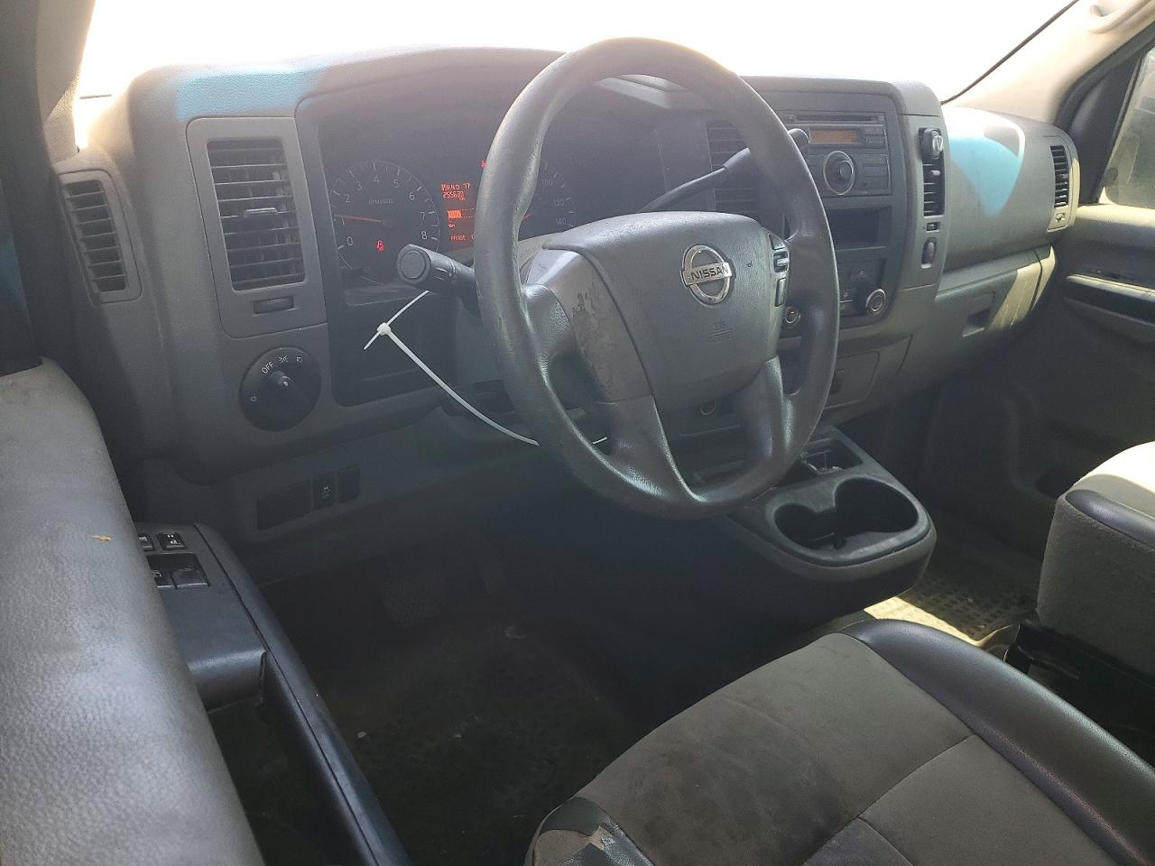 Nissan Nv 1500 S