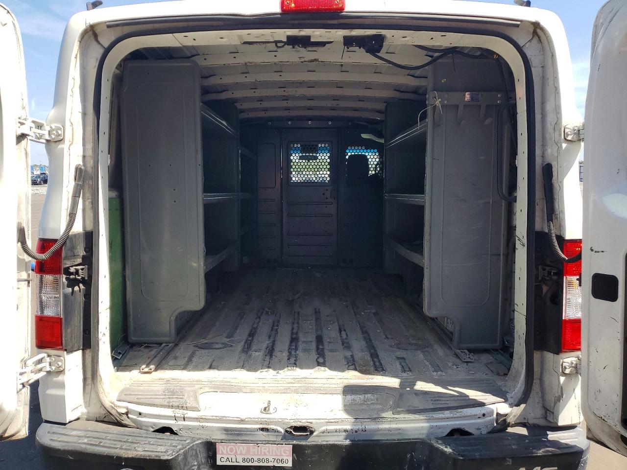 Nissan Nv 1500 S