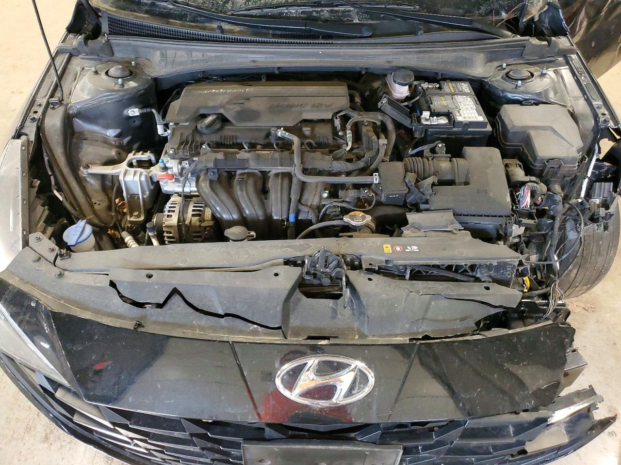 Hyundai ELANTRA Sel
