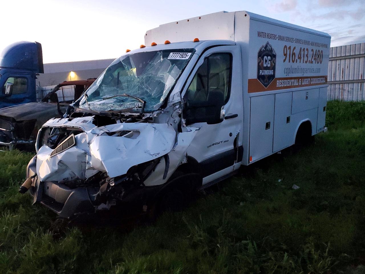Salvage Ford Transit Image