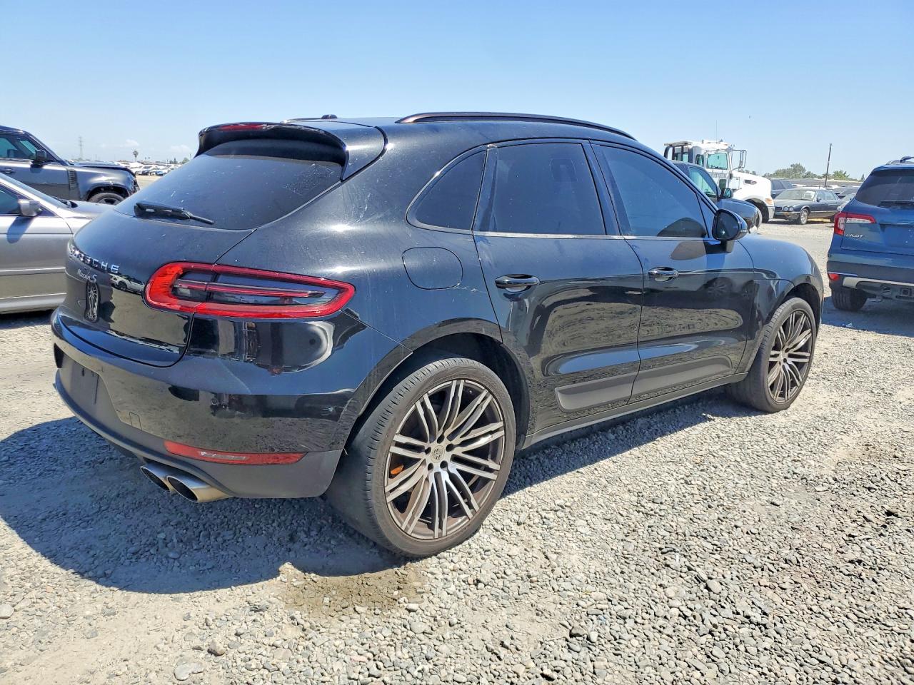 Porsche Macan S