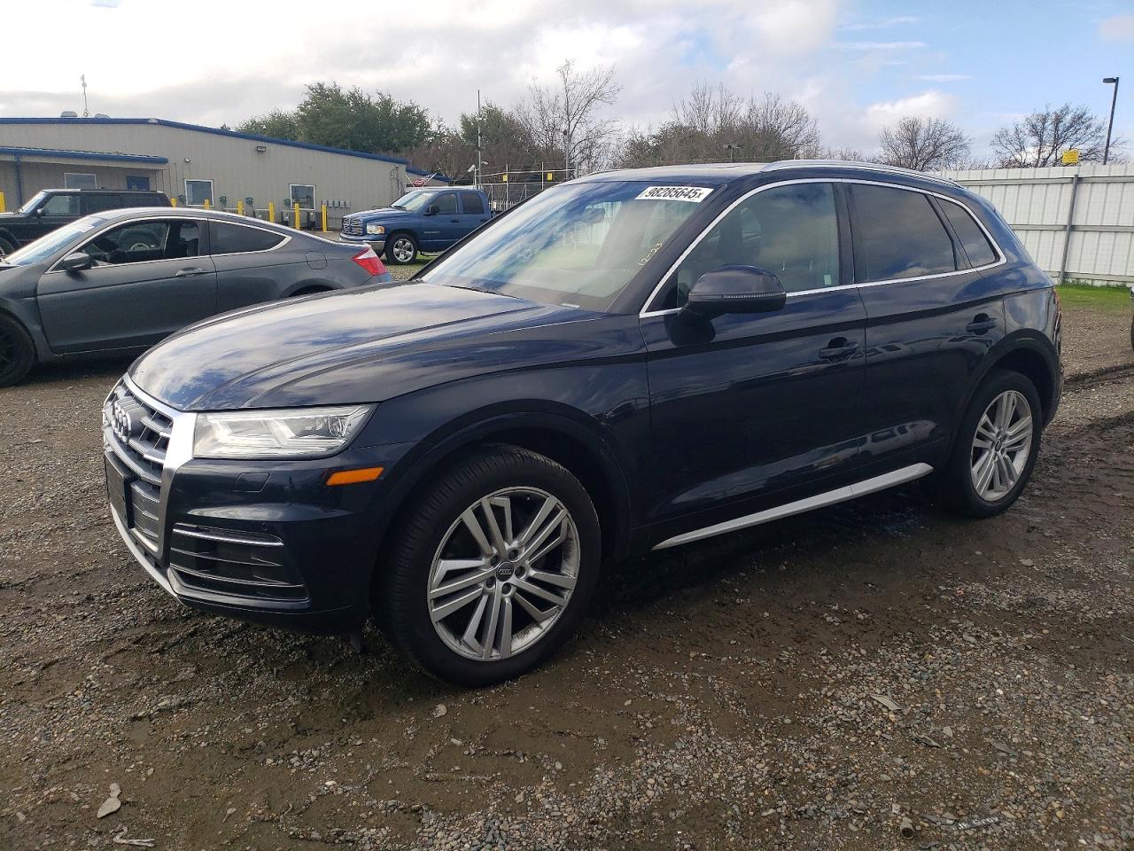 Salvage Audi Q5 Image
