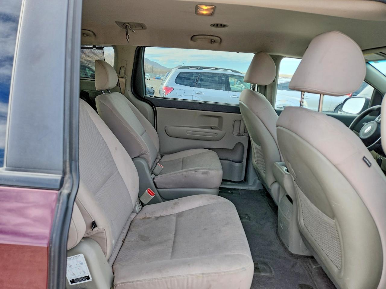 Kia Sedona Lx