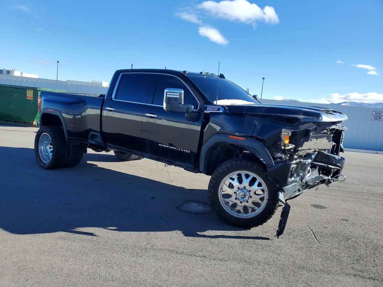 GMC Sierra K3500 Denali