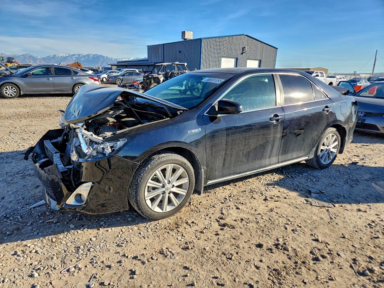 Salvage Toyota Camry Image