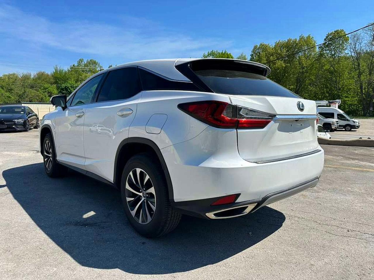 Lexus RX Base