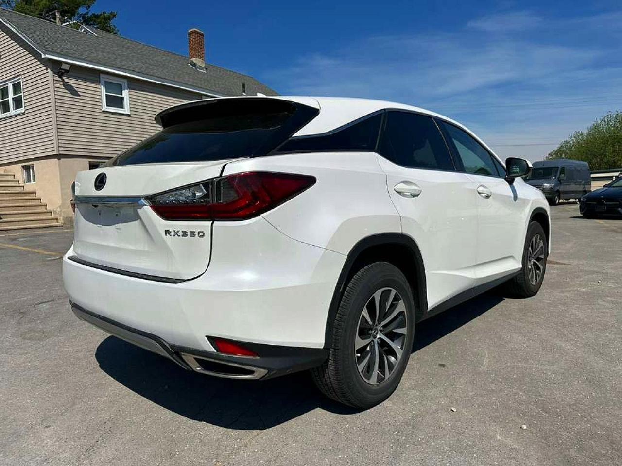 Lexus RX Base