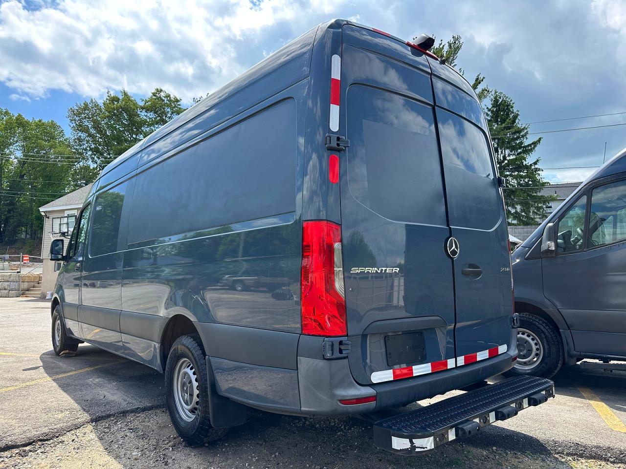 Mercedes-Benz Sprinter 2500