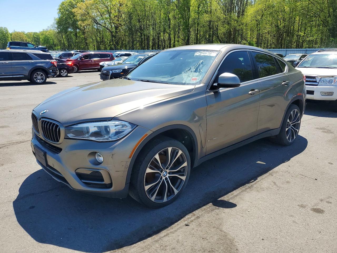 2017 BMW X Series 5UXKU2C33H0******