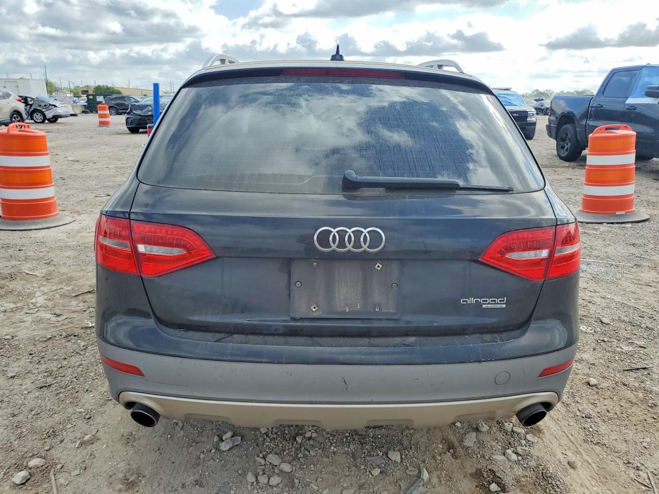 Audi A4 Premium