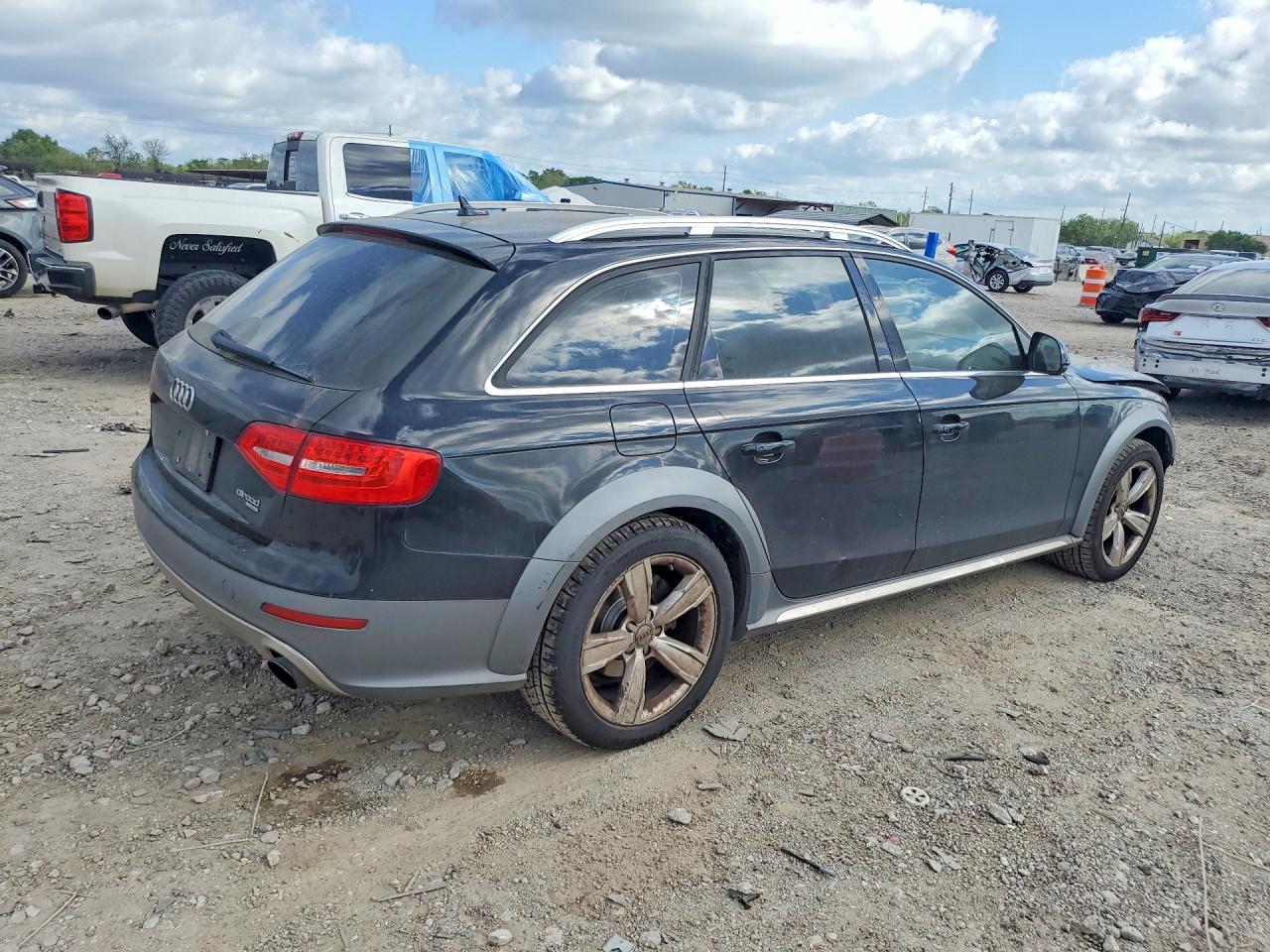 Audi A4 Premium