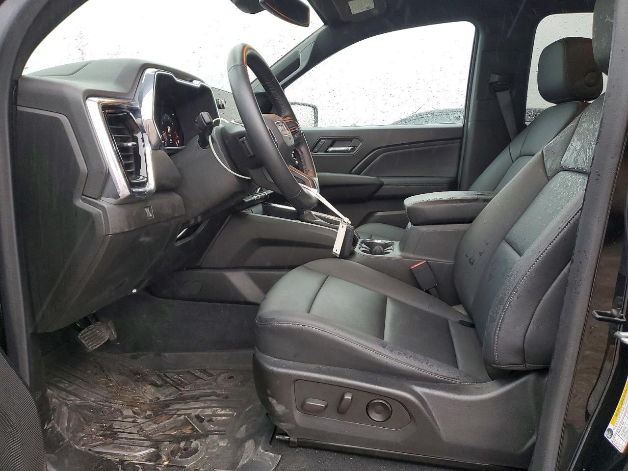 GMC Canyon Elevation