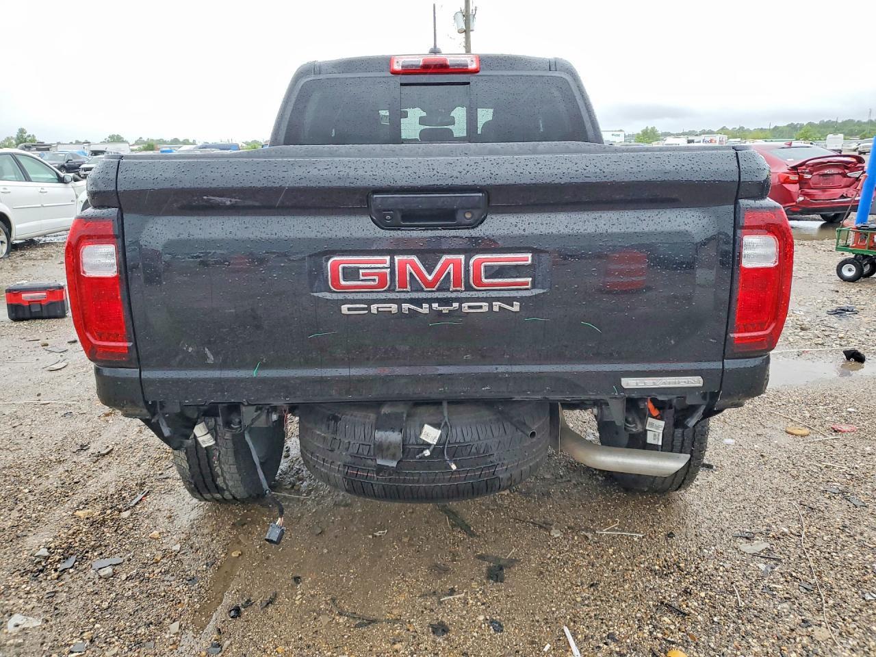 GMC Canyon Elevation