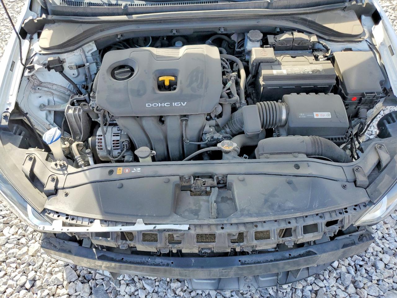 Hyundai ELANTRA Sel