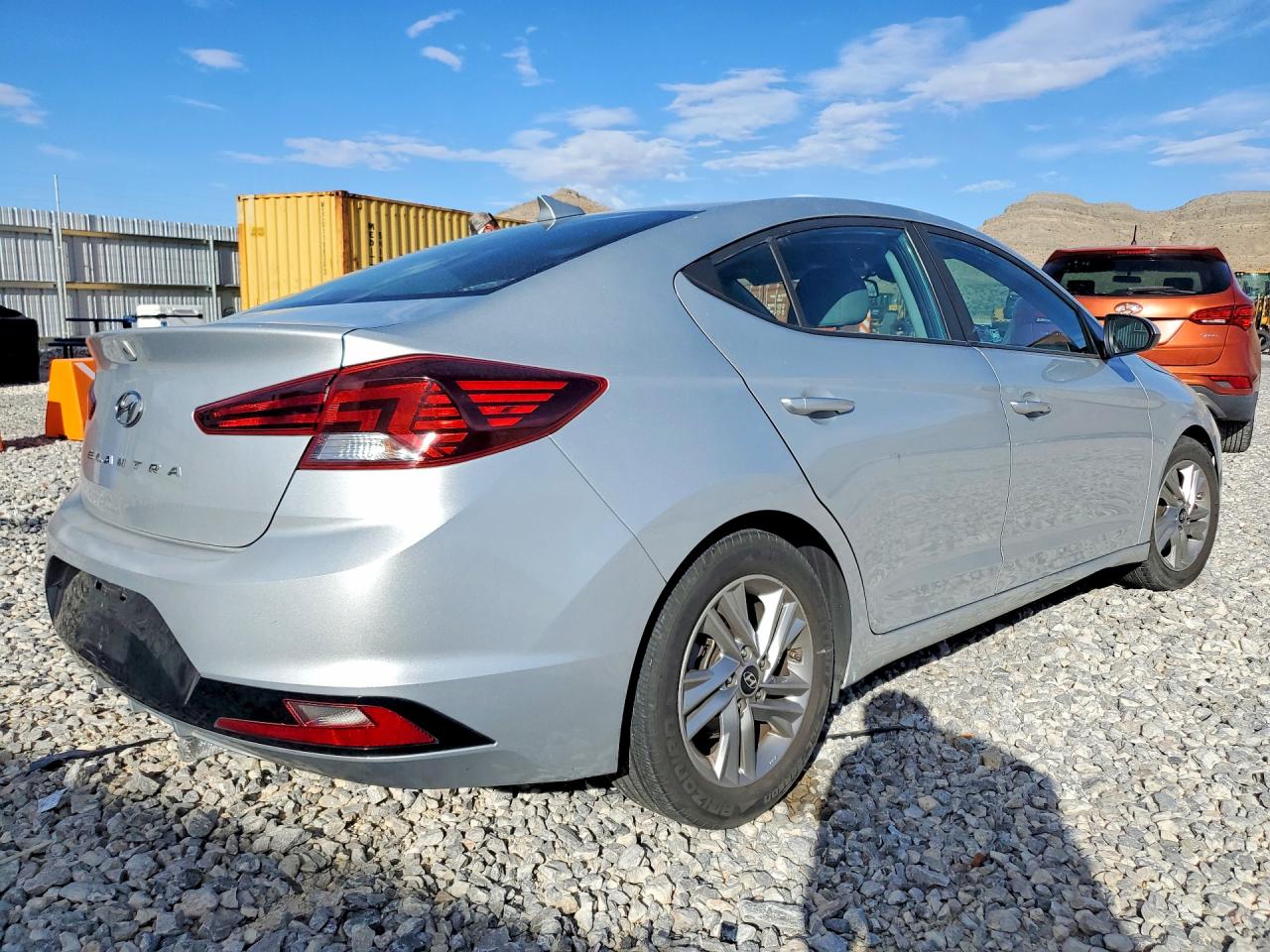 Hyundai ELANTRA Sel