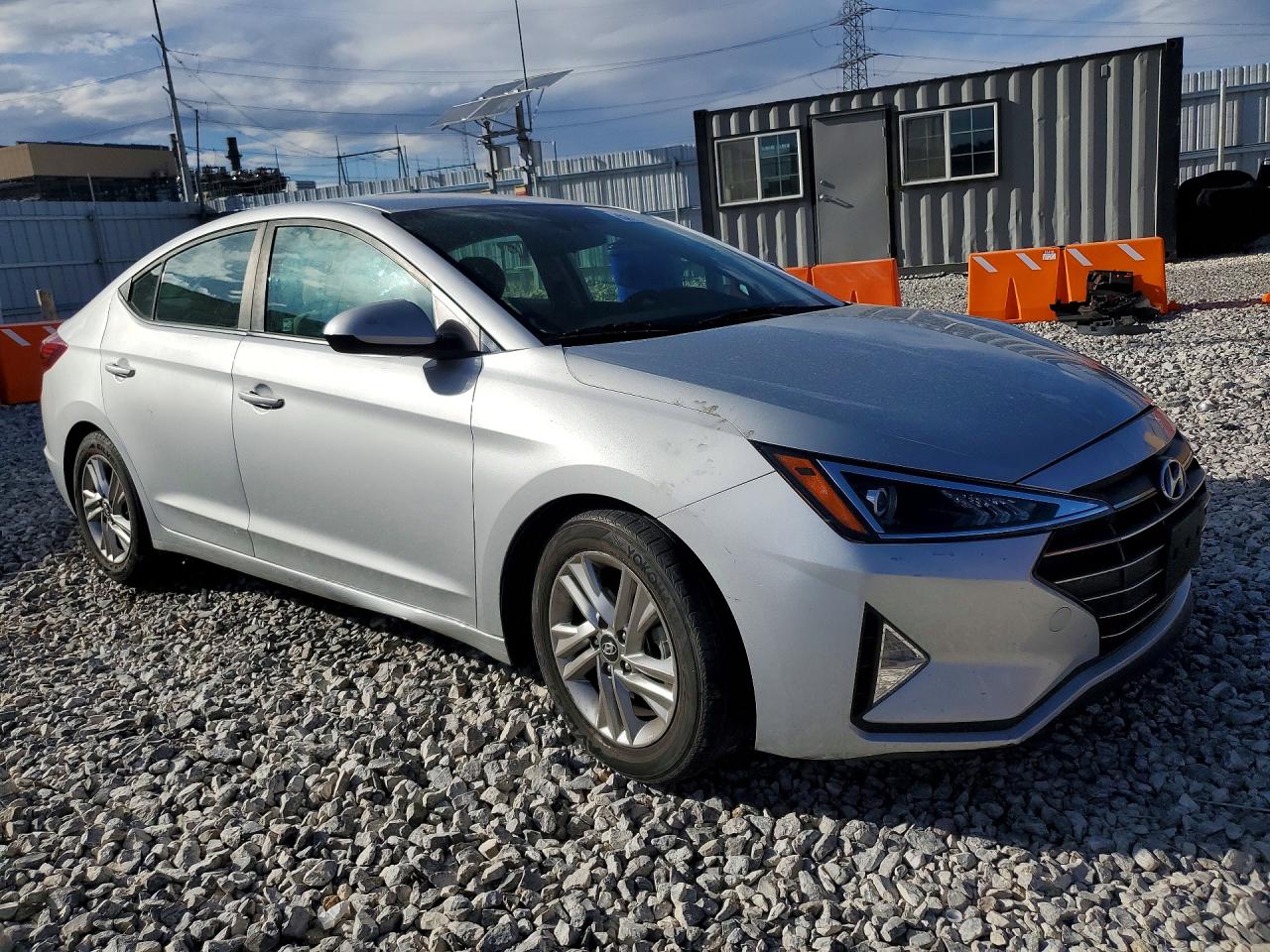 Hyundai ELANTRA Sel
