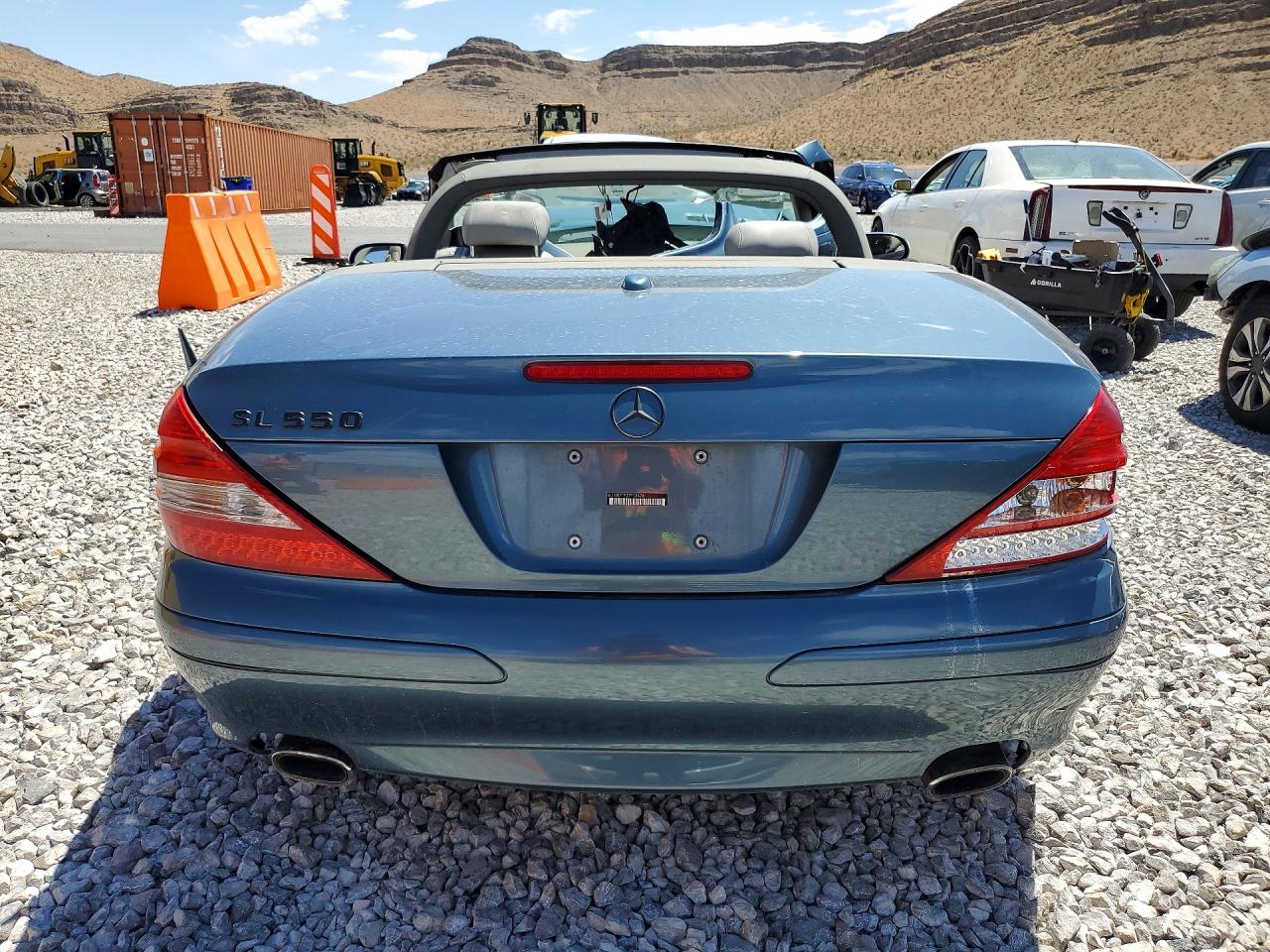 Mercedes-Benz S-Class 550