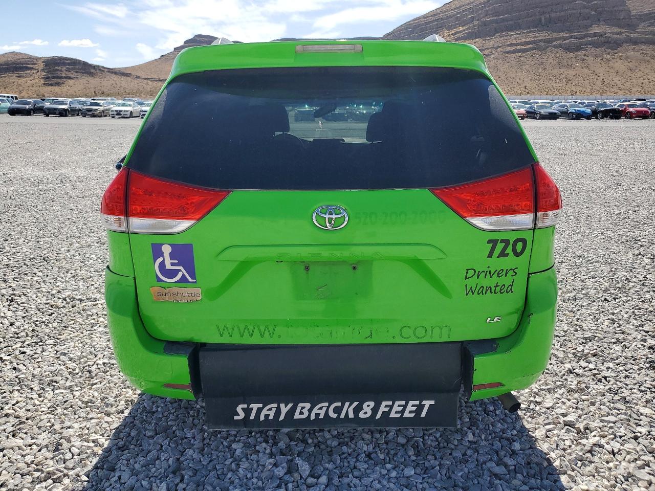 Toyota Sienna Le