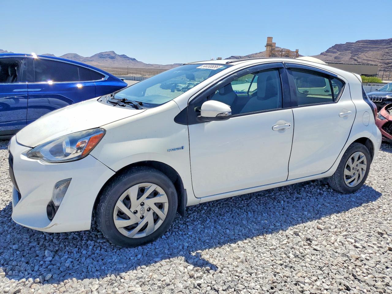 Salvage Toyota Prius c Image