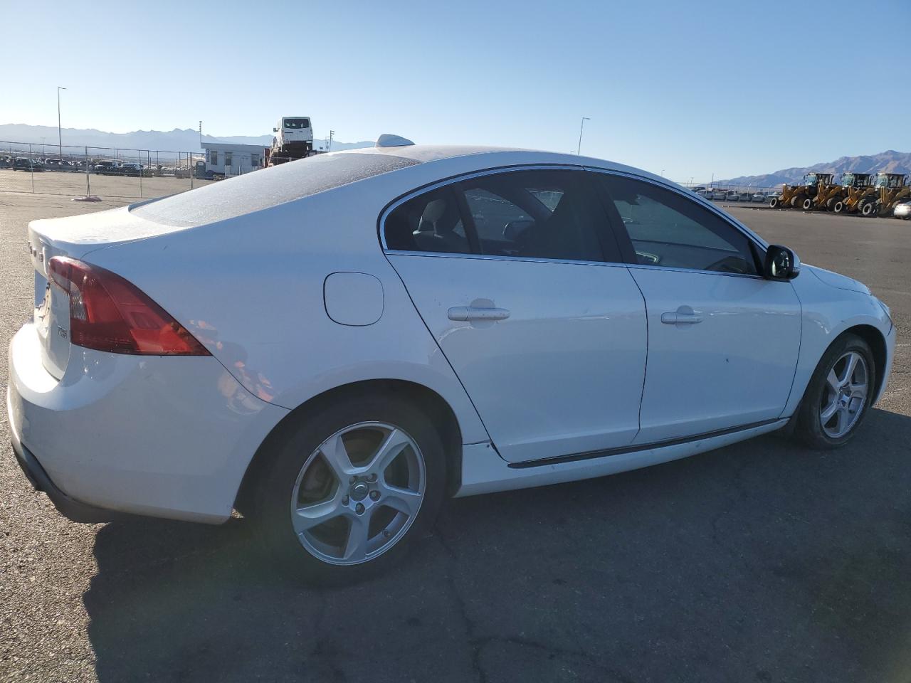 Volvo S60 T5