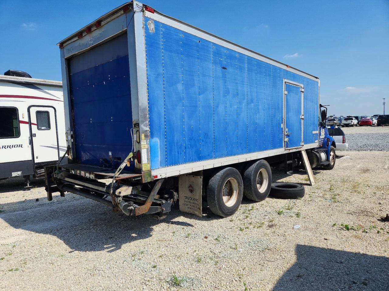 International 8000