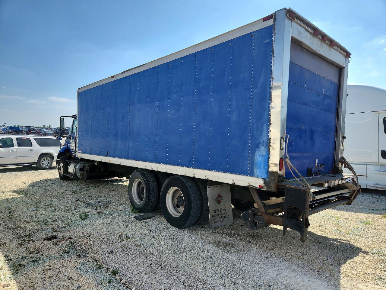 International 8000