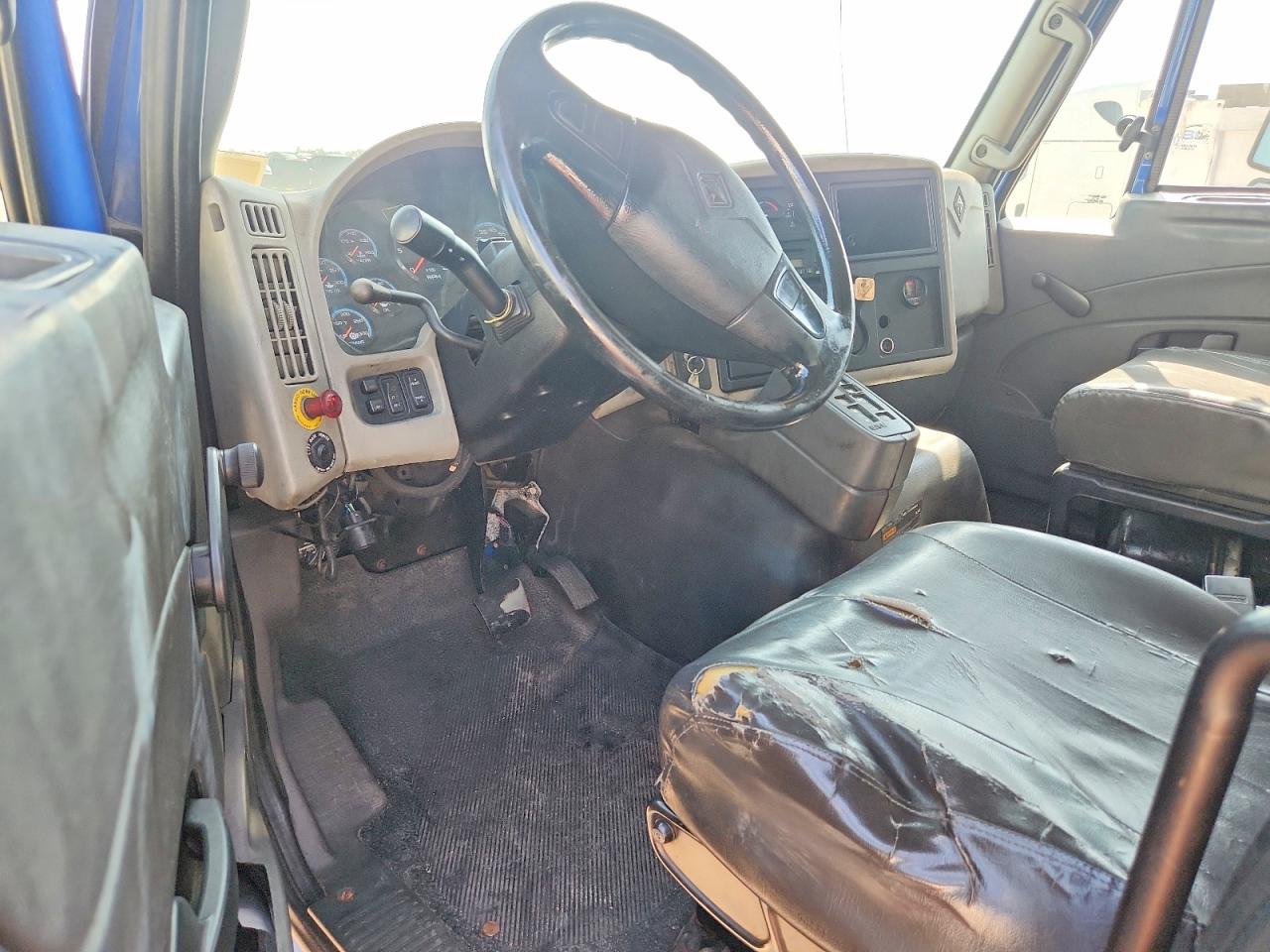 International 8000