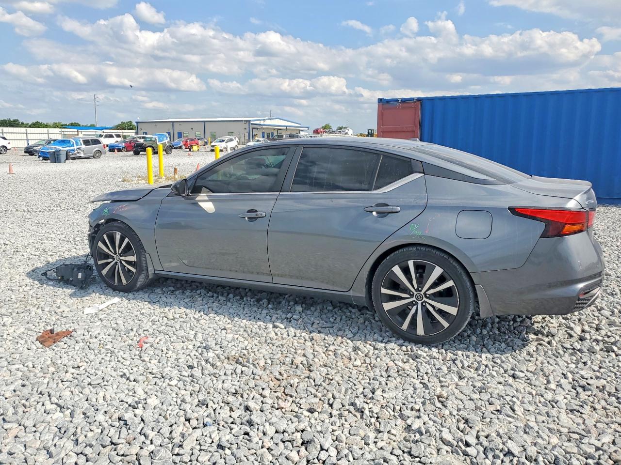 Nissan Altima Sr