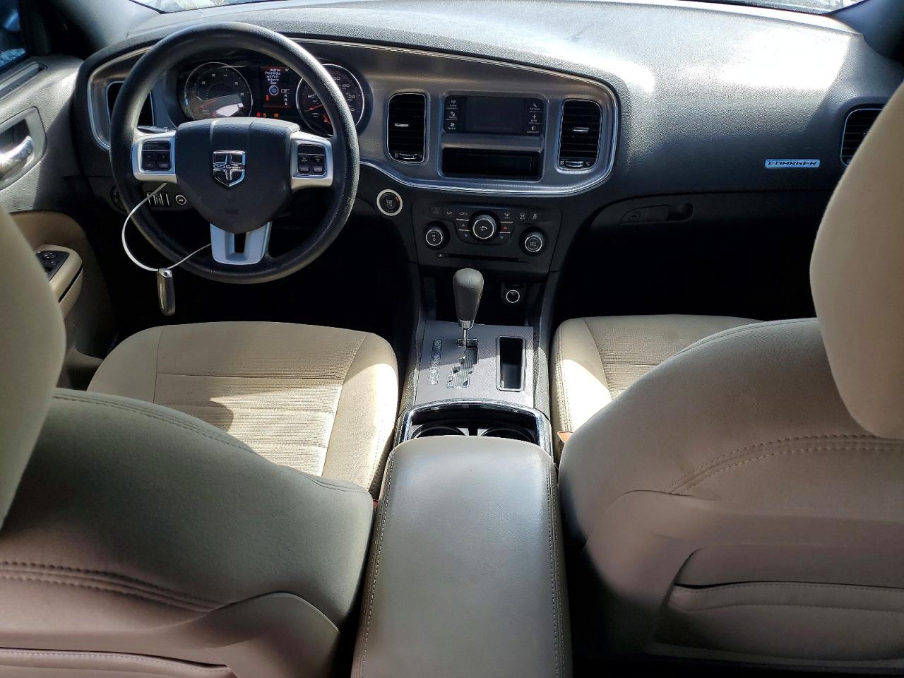 Dodge Charger Se