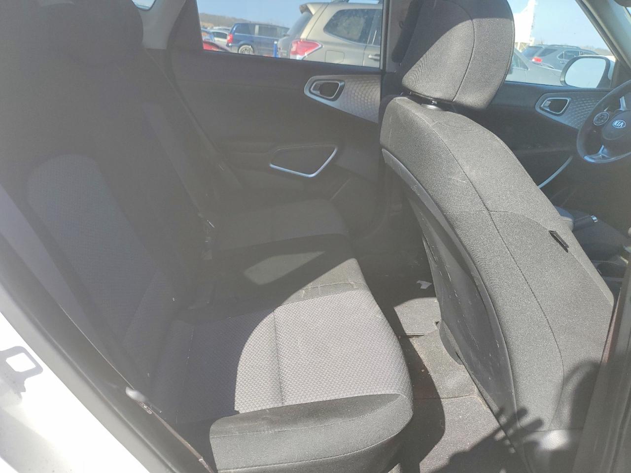 Kia Soul Lx