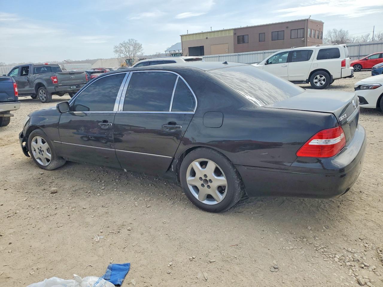 Lexus LS Base