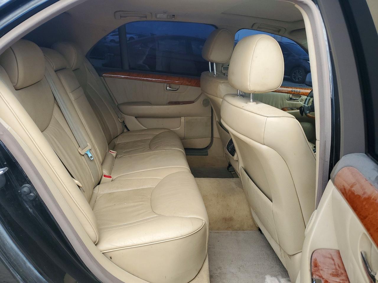 Lexus LS Base