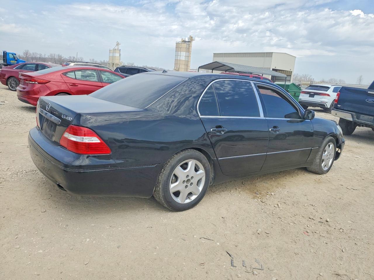 Lexus LS Base