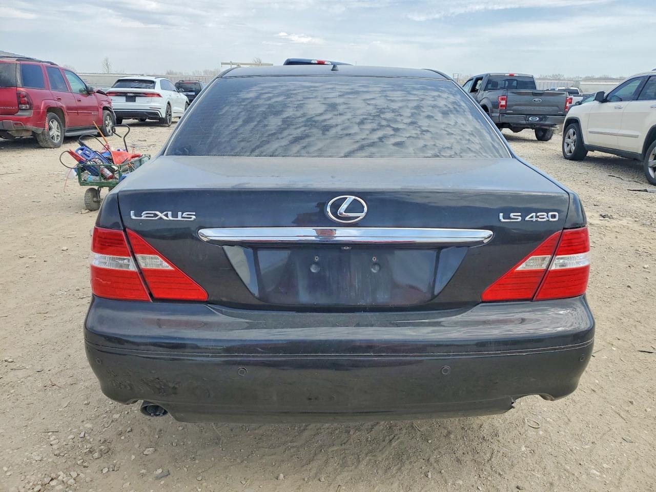 Lexus LS Base