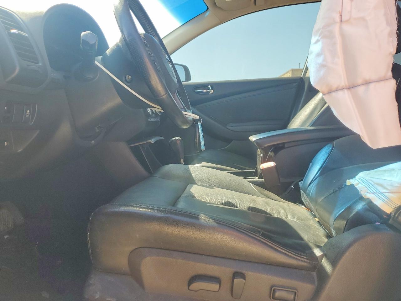 Nissan Altima Sr