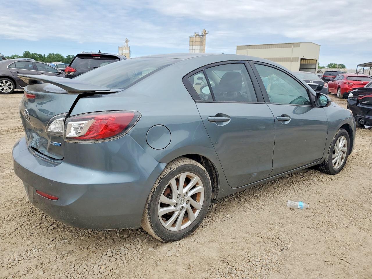 Mazda 3 I