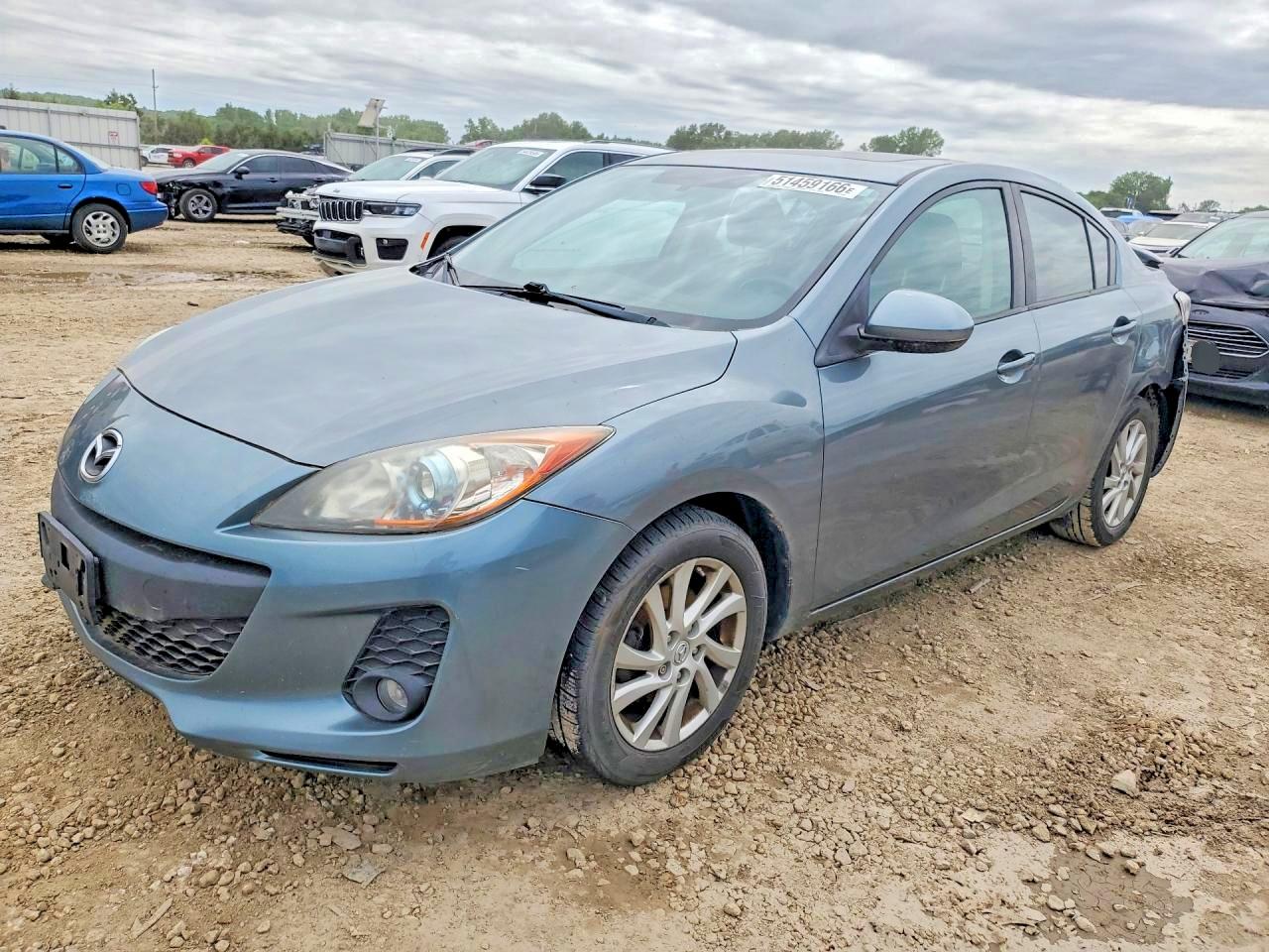 Salvage Mazda 3 Image
