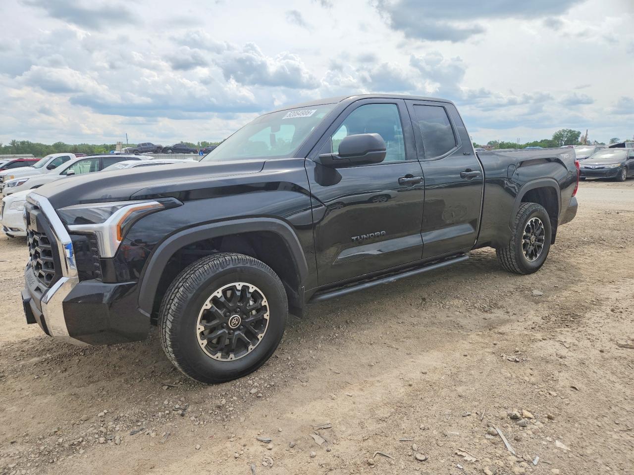 Salvage Toyota Tundra Image