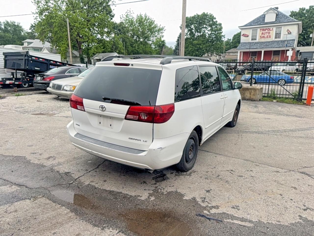Toyota Sienna Le 8 Passenger
