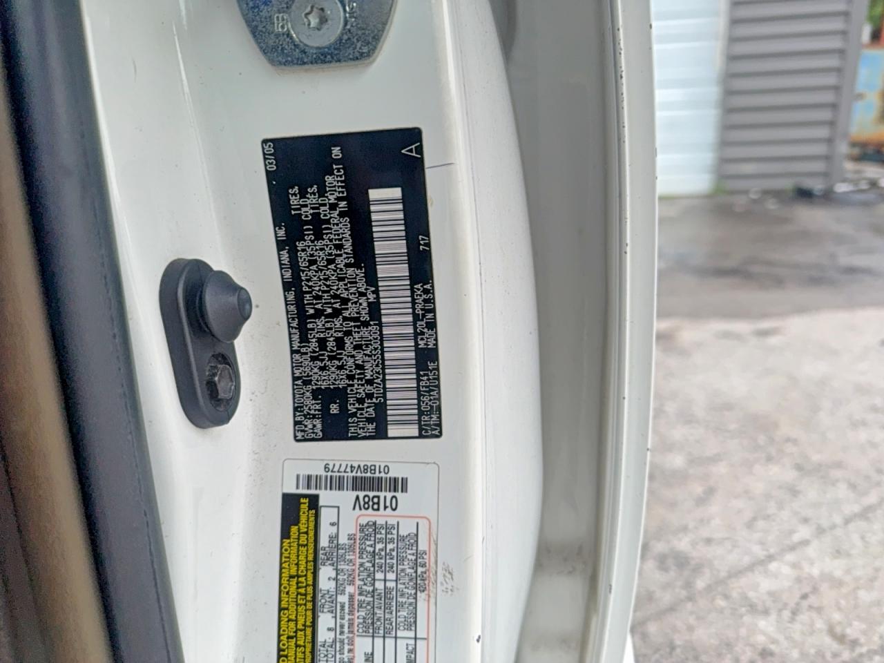 Toyota Sienna Le 8 Passenger