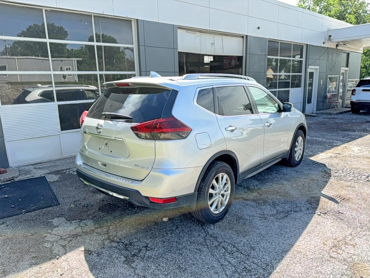 Nissan Rogue S