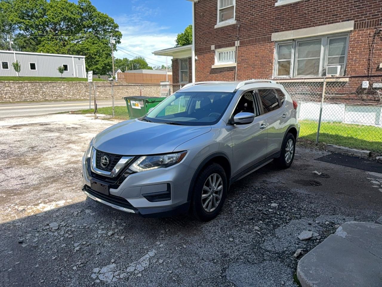 Nissan Rogue S