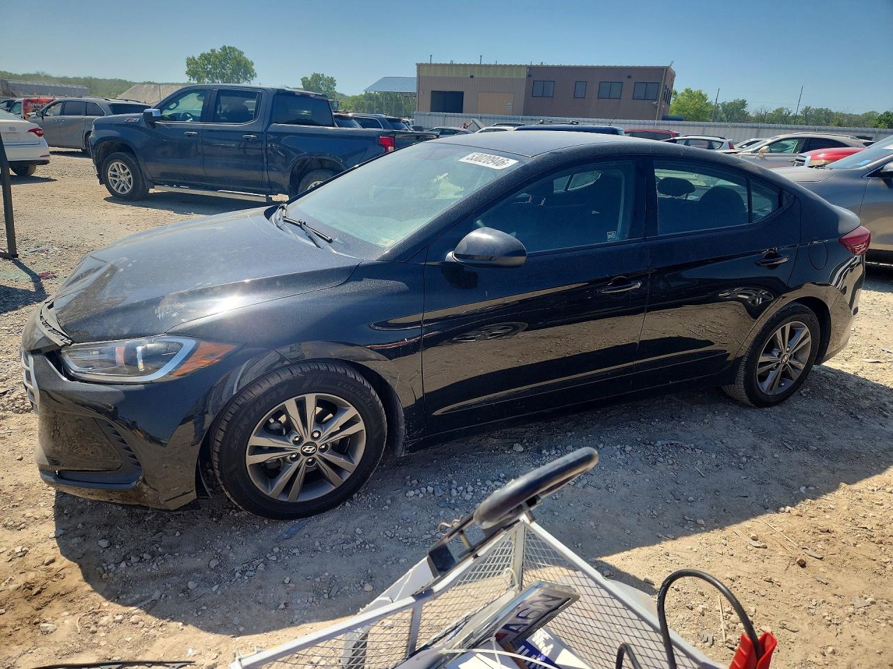 Salvage Hyundai ELANTRA Image