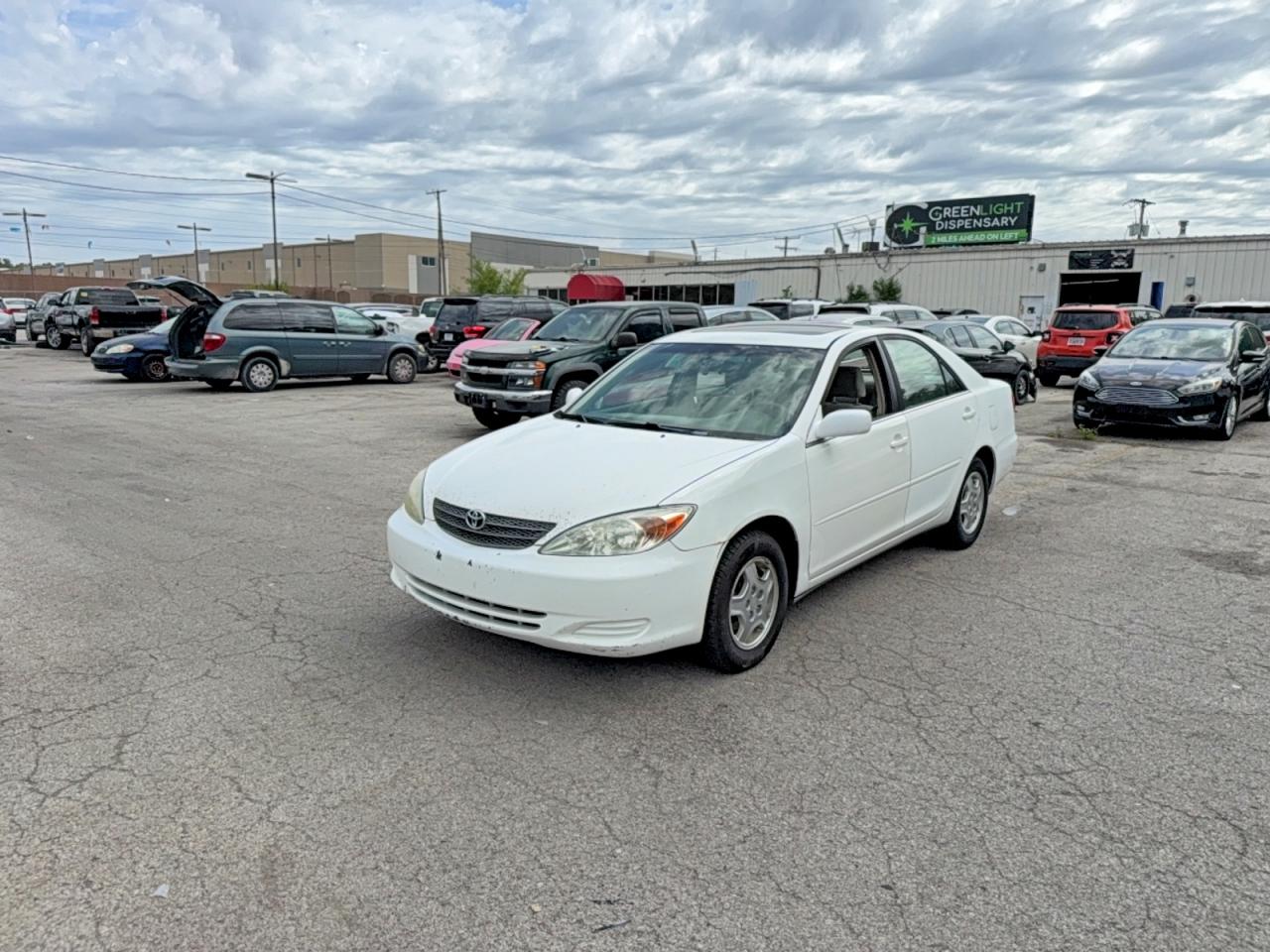 Toyota Camry Le V6