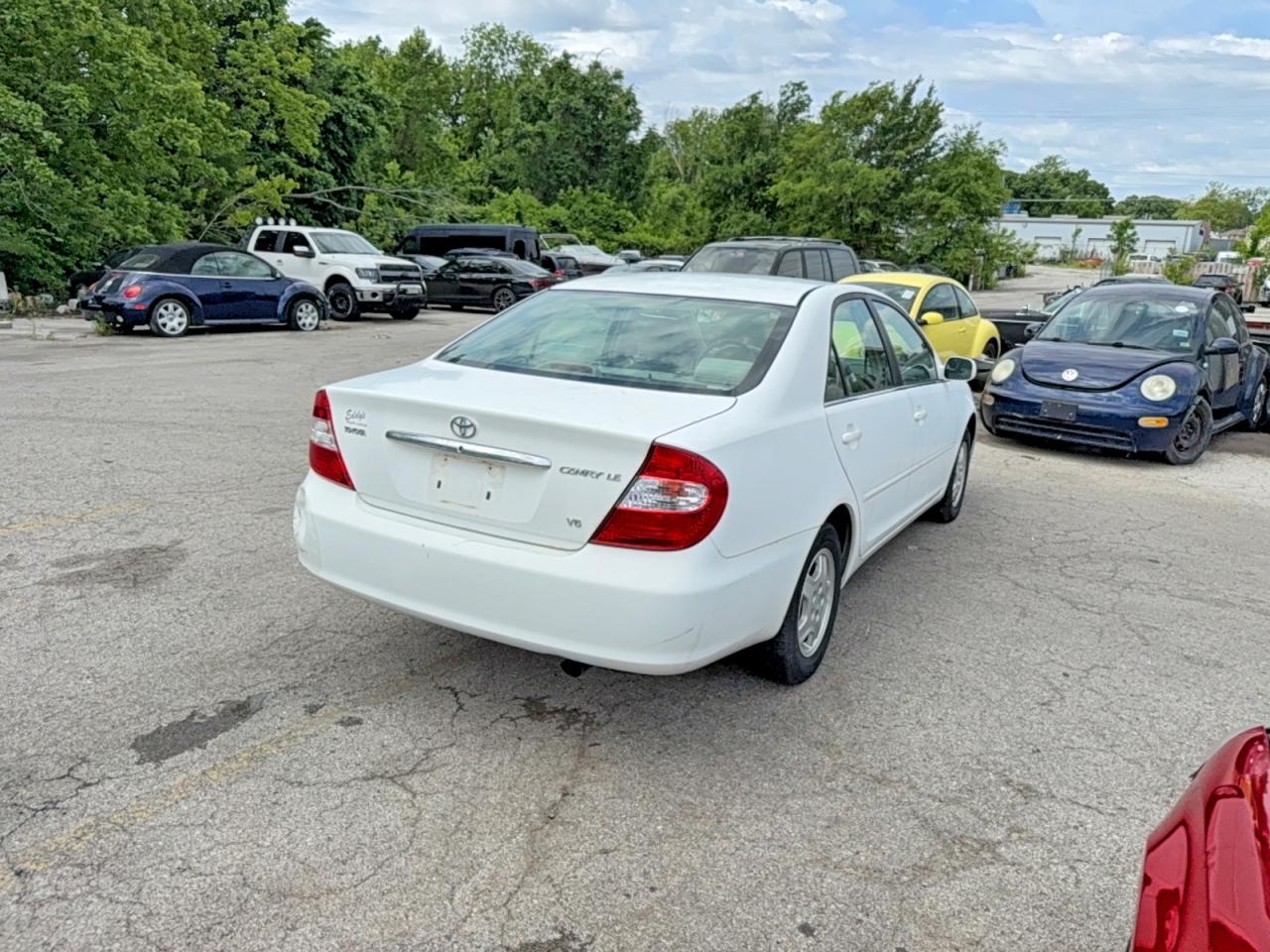 Toyota Camry Le V6