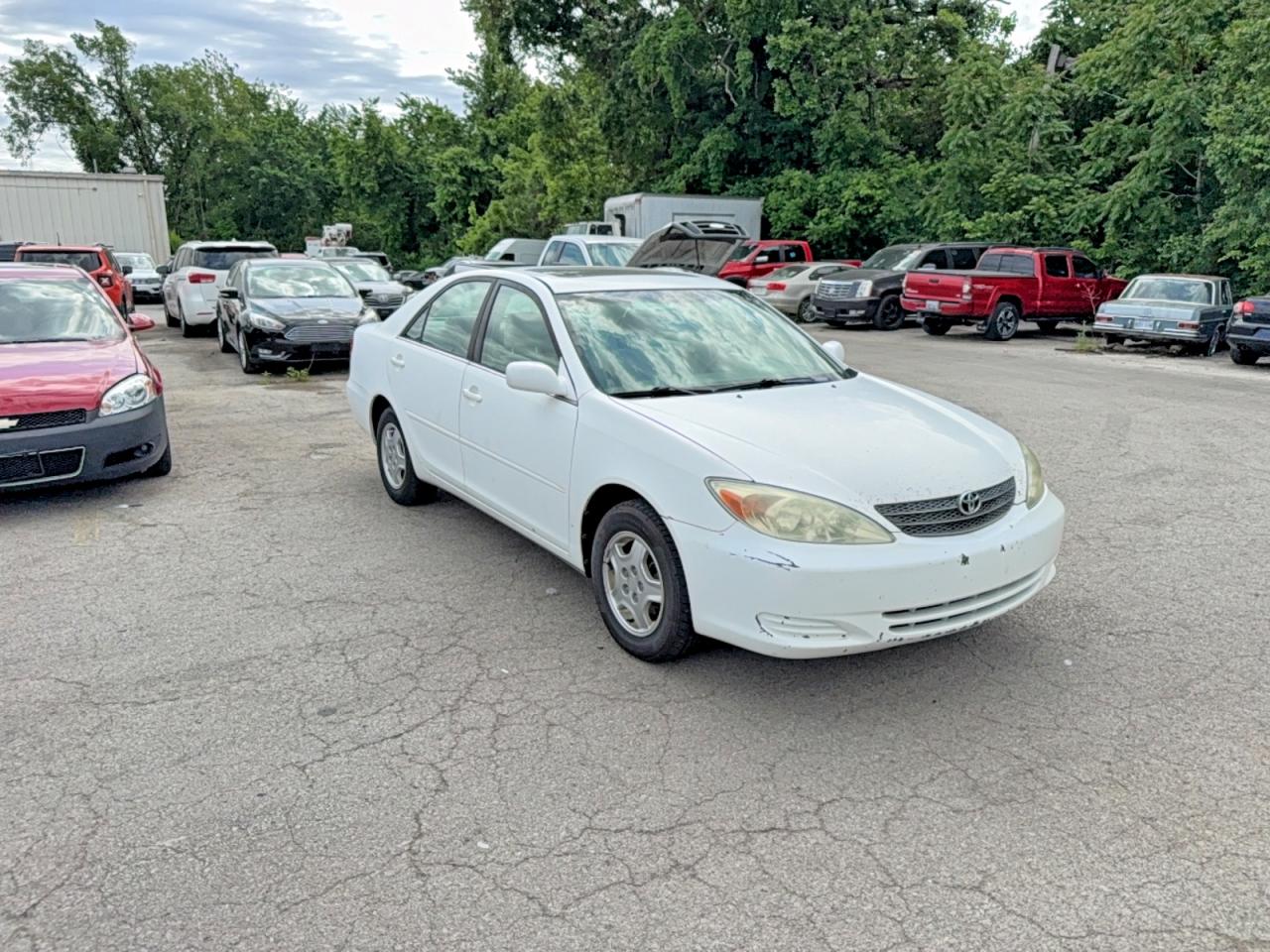 Salvage Toyota Camry Image