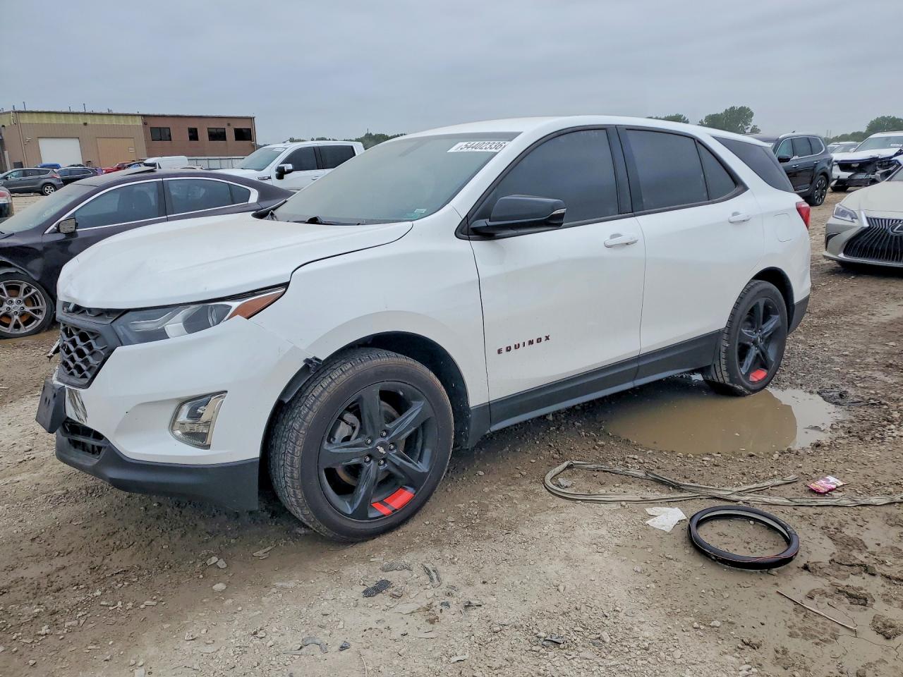 Salvage Chevrolet Equinox Image