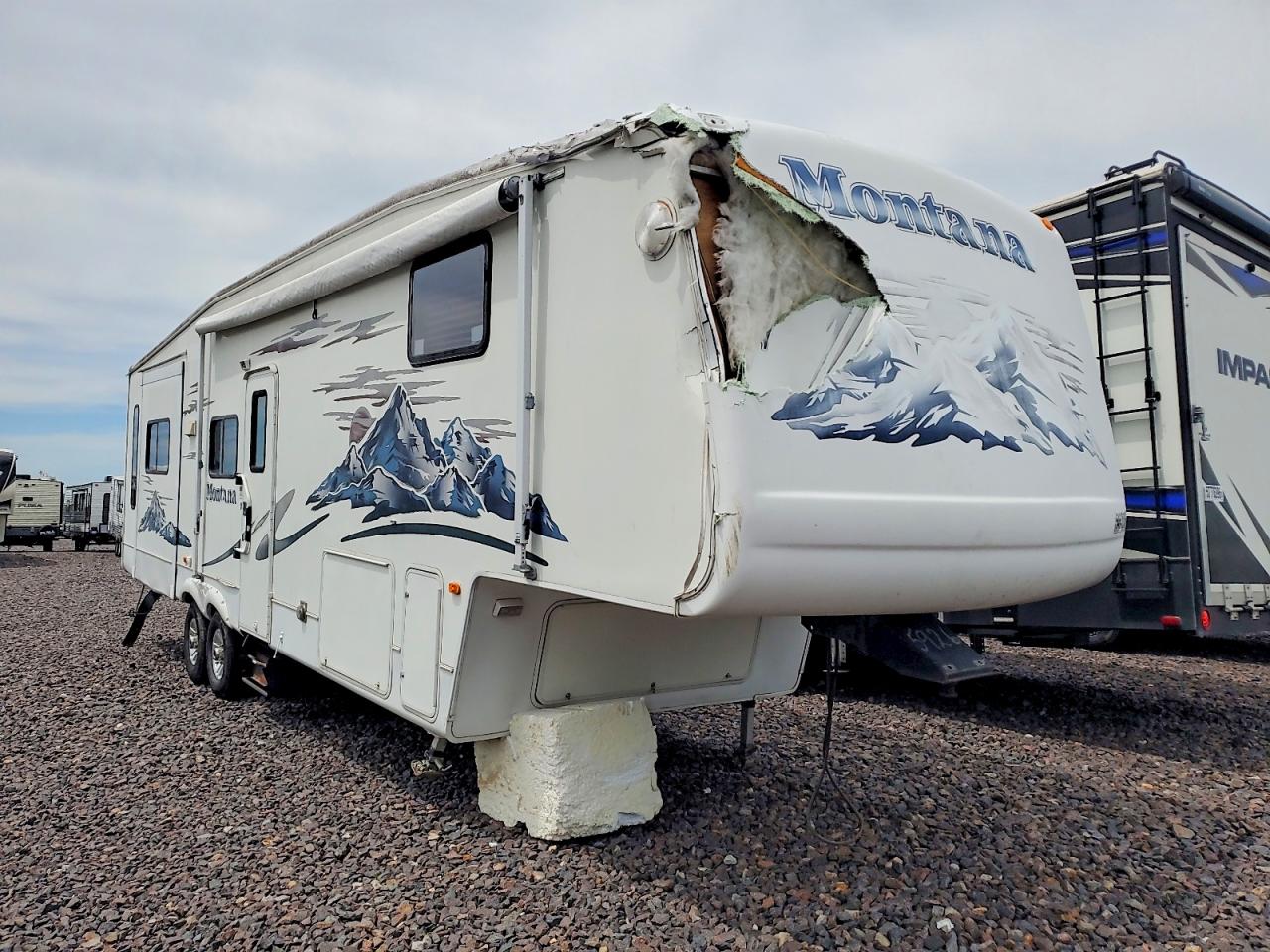 Salvage Montana Camper Image