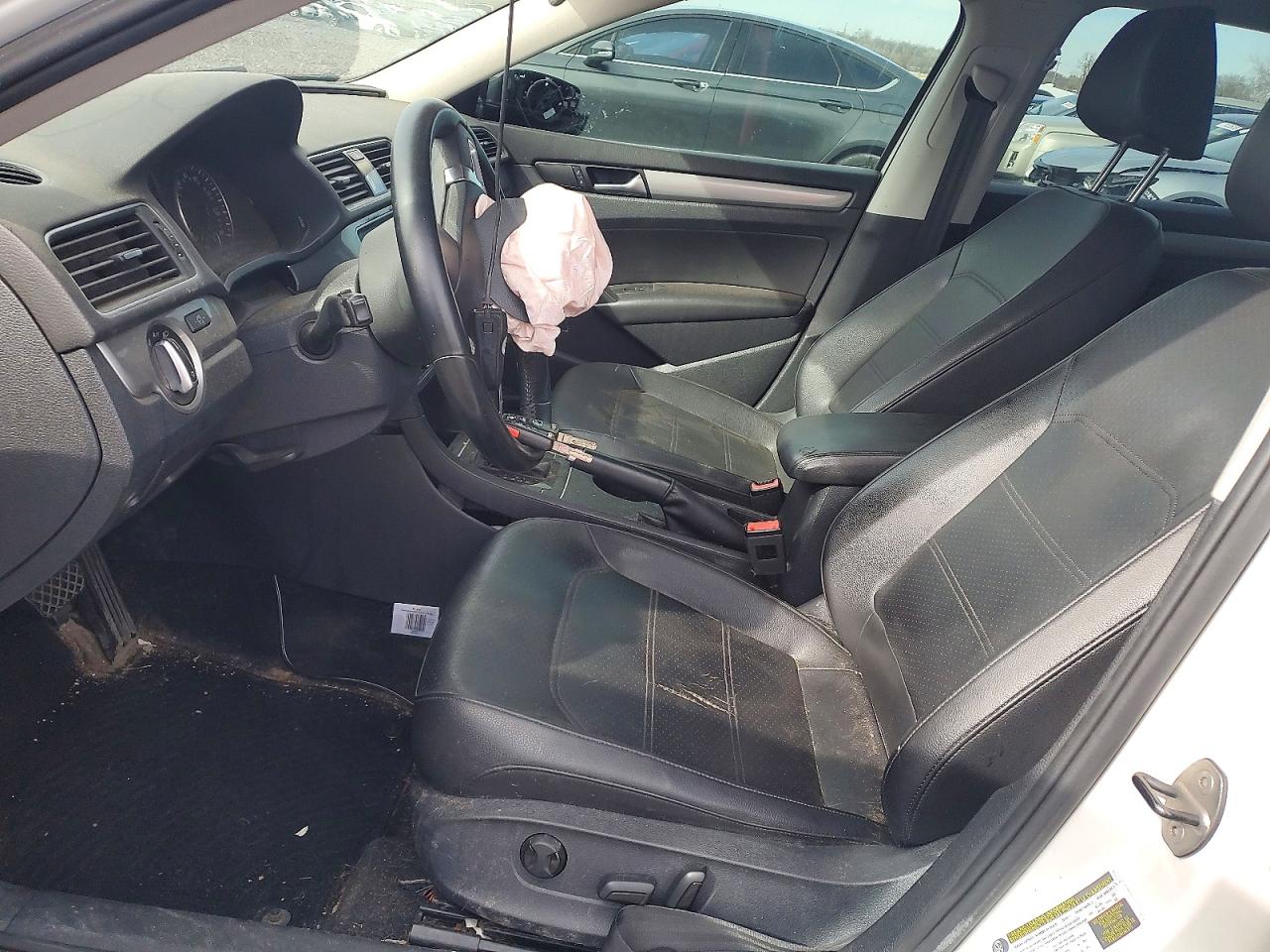 Volkswagen Passat S