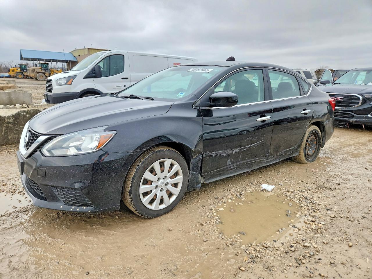 Salvage Nissan Sentra Image